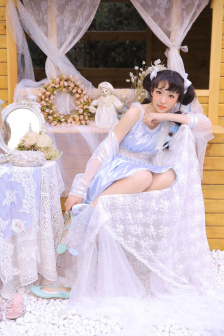 丰满女老板大胸BD高清